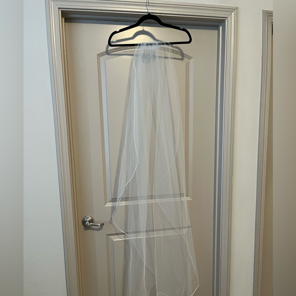 Floor length sheer tulle wedding veil, approx 62 inches long